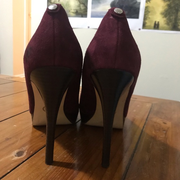 Michael Kors Stiletto Heels - Picture 2 of 7